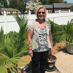 Meet your Posher, Deena